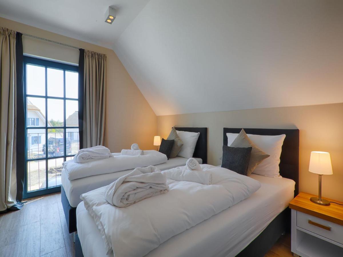 Reetland am Meer - Luxus Reetdachvilla mit 3 Schlafzimmern, Sauna und Kamin F18 Dranske Exterior foto