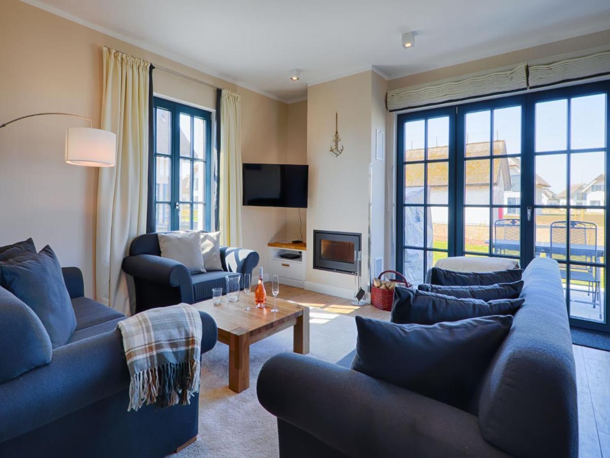 Reetland am Meer - Luxus Reetdachvilla mit 3 Schlafzimmern, Sauna und Kamin F18 Dranske Exterior foto
