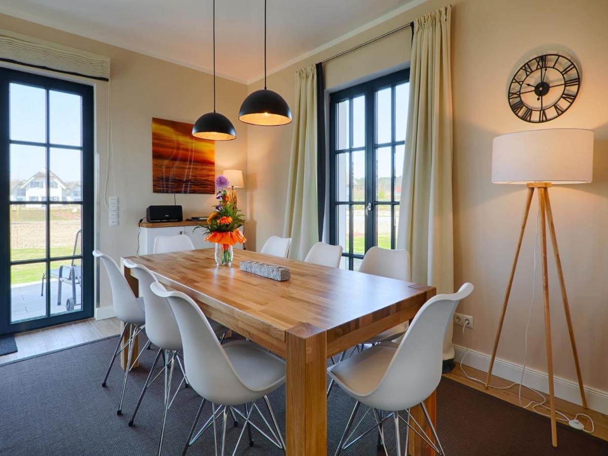 Reetland am Meer - Luxus Reetdachvilla mit 3 Schlafzimmern, Sauna und Kamin F18 Dranske Exterior foto